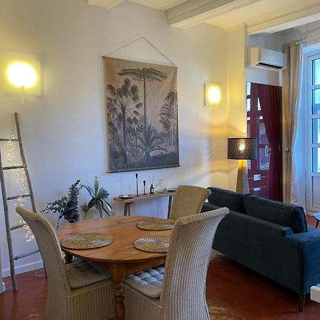 Les Balcons De Mona Au Coeur De Lourmarinアパートメント エクステリア 写真